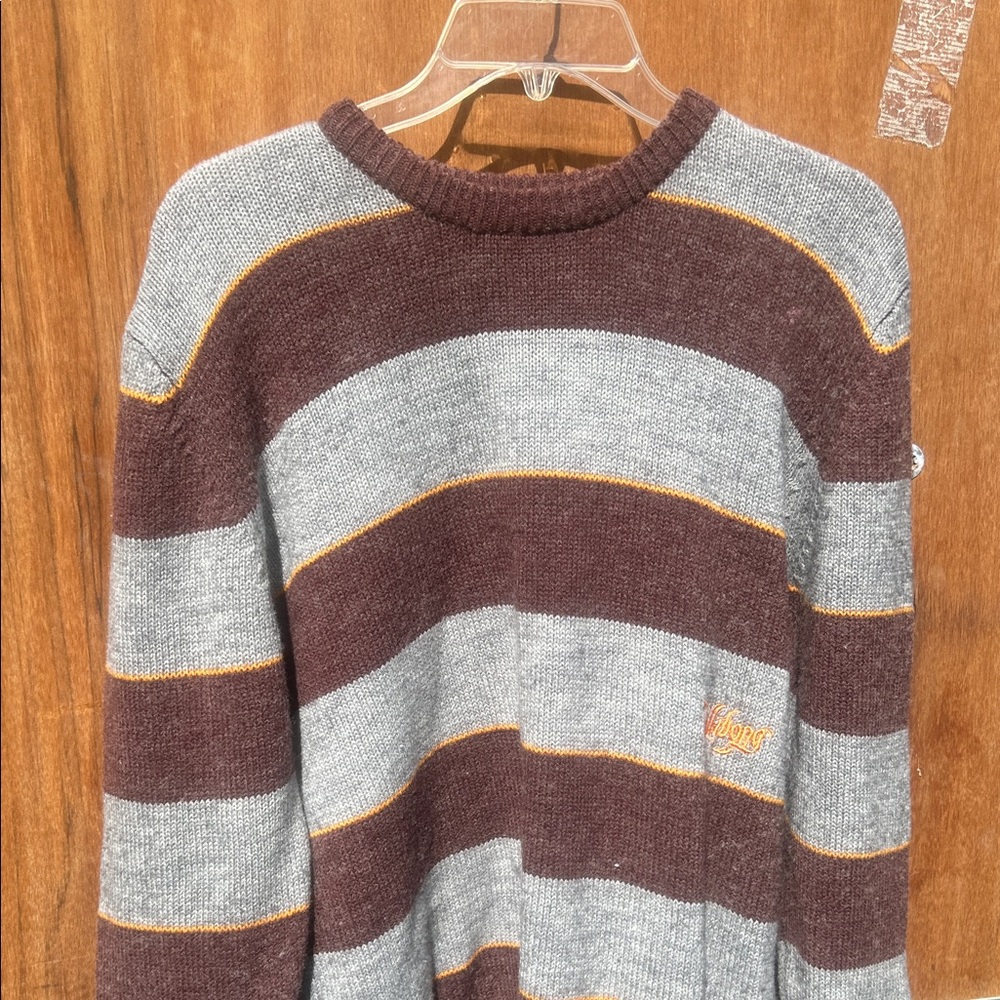 Billabong wool blend sweater sz medium. -